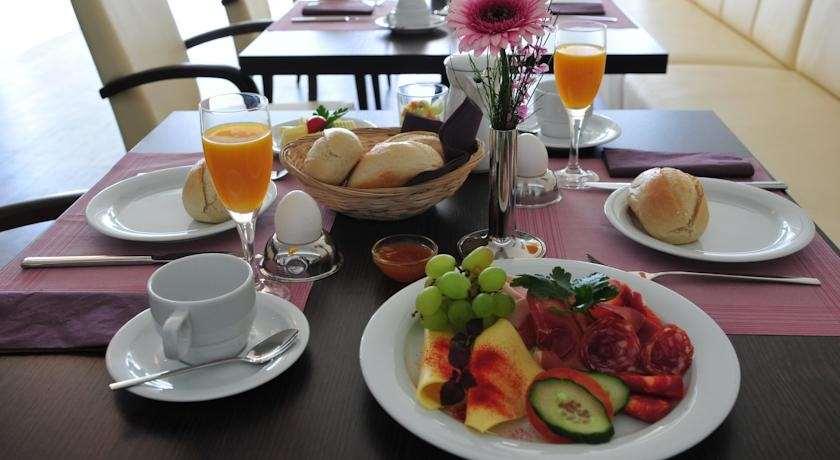 Hotel Rheingarten Duisburg Restaurace fotografie